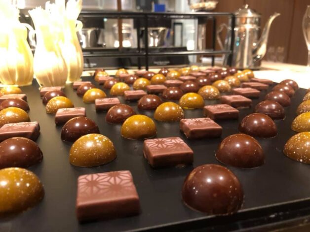 トーク終了後はHAMACHO HOTEL内のチョコレートショップnel CRAFT CHOCOLATE TOKYOでチョコレートとドリンクを振る舞い。