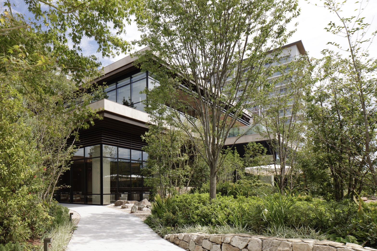 デザイン監修を担当したシニアレジデンスパークウェルステイト湘南藤沢