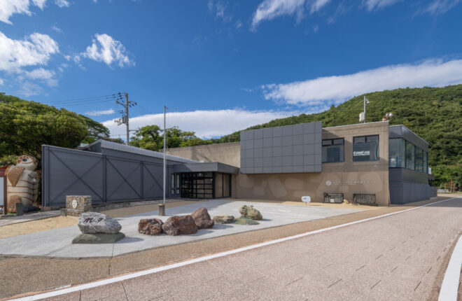 「とくしまユニバーサルデザインによるまちづくり賞」「観光ユニバーサル大賞」– 日和佐うみがめ博物館カレッタが受賞 (既存施設を活かした全面改修とすることで環境負荷の低減を図りました。)