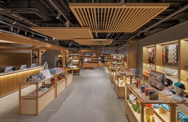 太秦映画村 本陣お土産処・扮装屋 (ショップ) (本陣お土産処) 太秦映画村 本陣お土産処・扮装屋 (ショップ) (本陣お土産処)