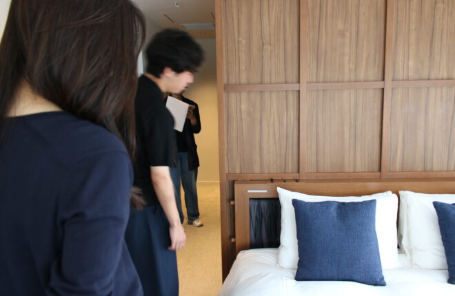 立教大学の学生さんが、HAMACHO HOTELへ (手入れや補修などで迷った時には設計チームへ相談して対応。企画・設計/施工・運営一体だからこその強みです。)